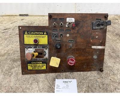 Peterbilt 378 Switch Dash Panel, Part # 17-03016