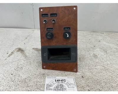 2007 Peterbilt 335 Dash Switch Panel OEM, Part # S64-6032M01