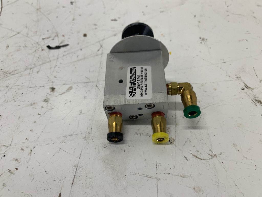 2016 Holland XB11744 Dashboard Switch for a Freightliner CASCADIA For