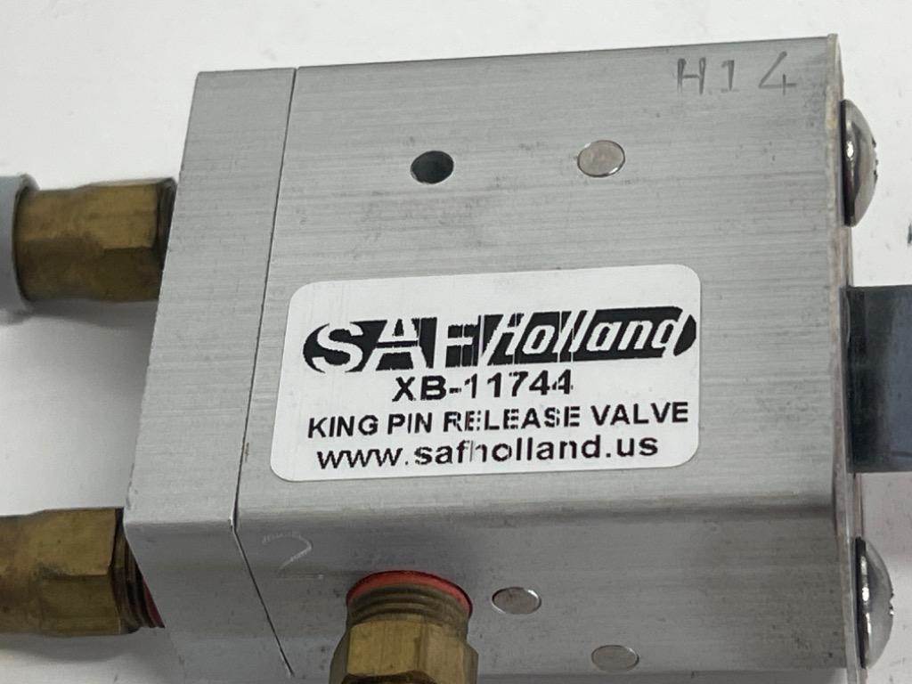 2015 Holland XB11744 Dashboard Switch for a Freightliner CASCADIA For