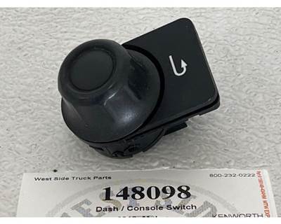 Paccar Q27-1012-102 Dashboard Switch for a Kenworth T680