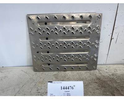 Mack 21544991 Deck Plate / Catwalk for a Mack CH612