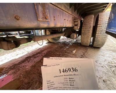Eaton 19060S Rear Differential for a International 4300