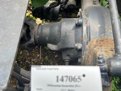 Meritor MR2014X Rear Differential for a Freightliner CASCADIA