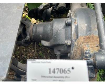 Meritor MR2014X Rear Differential for a Freightliner CASCADIA
