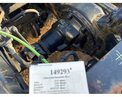 Meritor MR2014X Rear Differential for a Freightliner CASCADIA