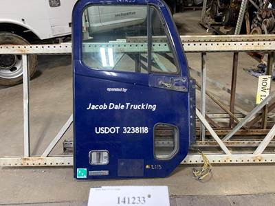 Freightliner A18-52476-016 Right Front Door Assembly for a Freightliner ST120