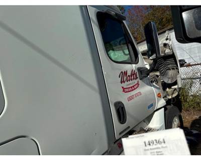 Freightliner A18-57527-002 Front Door Assembly for a Freightliner CASCADIA