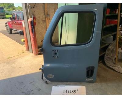 Freightliner A18-57527-003 Left Front Door Assembly for a Freightliner CASCADIA