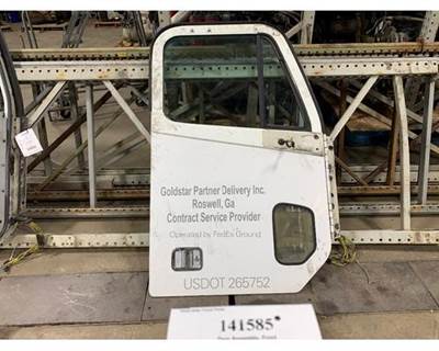 Freightliner A18-58065-001 Right Front Door Assembly for a Freightliner COLUMBIA 120