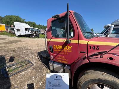 Freightliner Z18-48818-016 Right Front Door Assembly for a Freightliner M2 106