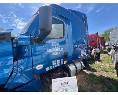 Freightliner Z18-72587-000 Left Front Door Assembly for a Freightliner CASCADIA