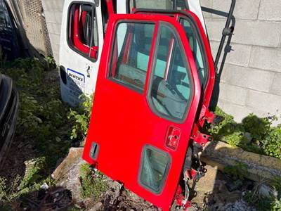 Kenworth T2000 Right Front Door Assembly