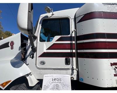 Kenworth T660 Left Front Door Assembly
