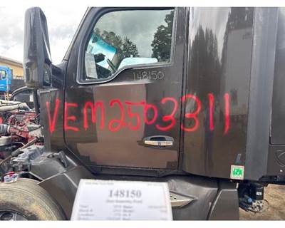 Paccar Left Front Door Assembly for a Kenworth T680