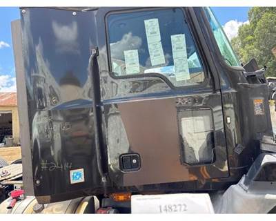 Mack Pinnacle CXU613 Front Door Assembly for a Mack CXU613
