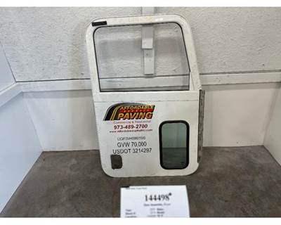 Paccar Front Door Assembly for a Peterbilt 389