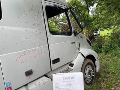 Volvo VNL Right Front Door Assembly