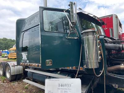 Western Star 4900EX Right Front Door Assembly for a Western Star TR 4900 EX