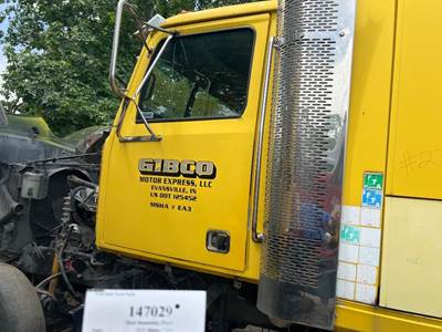 Western Star A18-45886-018 Left Front Door Assembly for a Western Star TR 4900 FA