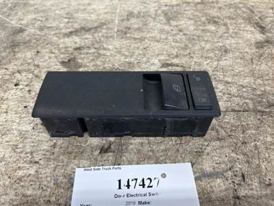 Freightliner A66-09200-001 Right Door Electrical Switch for a Freightliner CASCADIA 126