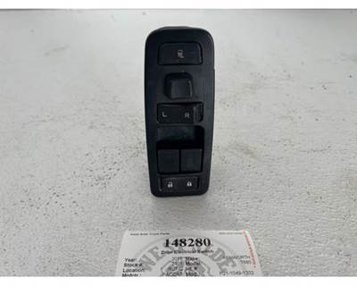 Paccar P21-1049-1202 Left Door Electrical Switch for a Kenworth T680