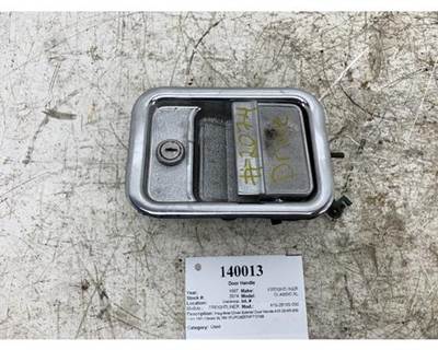 Freightliner A18-28165-000 Left Door Handle for a Freightliner CLASSIC XL
