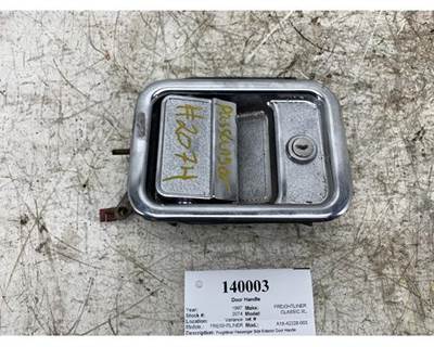 Freightliner A18-42228-003 Right Door Handle for a Freightliner CLASSIC XL