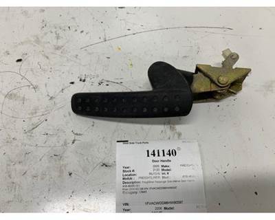 Freightliner A18-46490-001 Left Door Handle for a Freightliner M2 106
