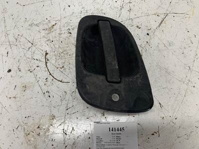 Freightliner A18-53241-001 Right Door Handle for a Freightliner CASCADIA