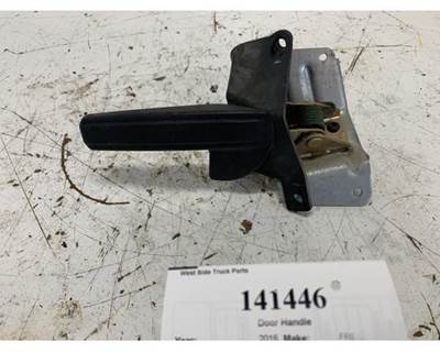 Freightliner A18-65867-005 Right Door Handle for a Freightliner CASCADIA