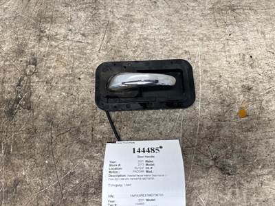 Paccar S56-6028 Left Door Handle for a Peterbilt 389