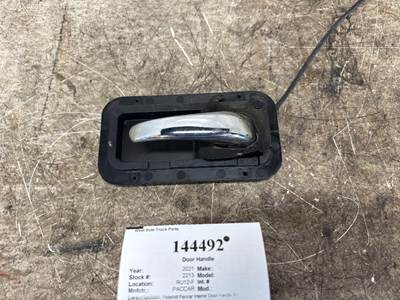 Paccar S56-6028R Door Handle for a Peterbilt 389