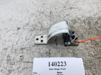 Freightliner 18-67415-002 Door Hinge