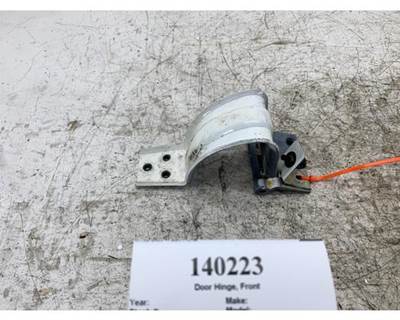 Freightliner 18-67415-002 Door Hinge