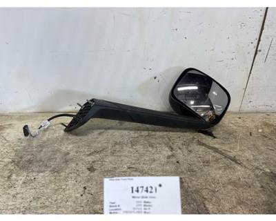 Freightliner A22-77791-009 Right Door Mirror for a Freightliner CASCADIA 126
