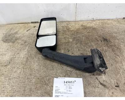 GMC C5500 Door Mirror for a GMC C5C042