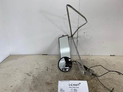 Sterling F7HT17C732BA Door Mirror for a Sterling A9500 SERIES