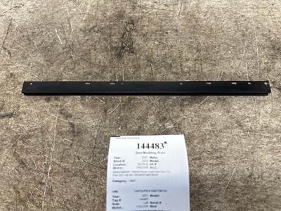 Paccar R10-6014 Door Moulding for a Peterbilt 389