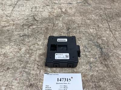 Freightliner A66-09242-006 Electrical Parts for a Freightliner CASCADIA 126