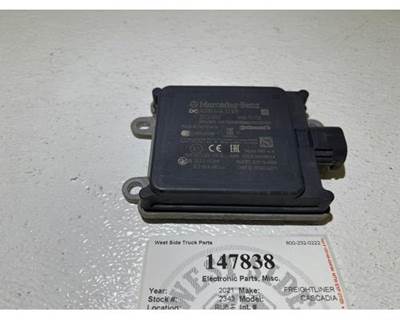 Mercedes-Benz A0004463349 Front Radar Sensor OEM for 2021 Freightliner Cascadia