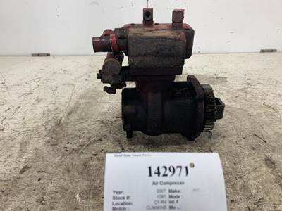 Cummins 4952758 Air Compressor for a International 9400I