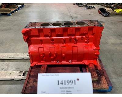 Cummins 3683264 Engine Block / Cylinder Block for a International 9400I