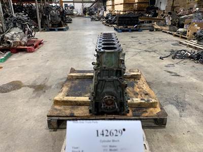 Detroit 23505874 Engine Block / Cylinder Block for a Whitegmc WCA AREO SERIES