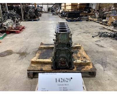 Detroit 23505874 Engine Block / Cylinder Block for a Whitegmc WCA AREO SERIES