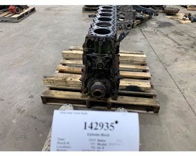 Detroit 23527205 Engine Block / Cylinder Block for a Freightliner CENTURY CLASS 120