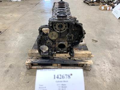 Detroit EA4710100505 Engine Block / Cylinder Block for a Freightliner CASCADIA