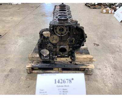 Detroit EA4710100505 Engine Block / Cylinder Block for a Freightliner CASCADIA
