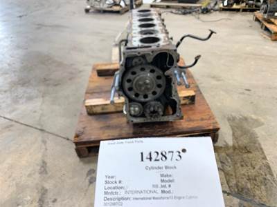 International 3012887C2 Engine Block / Cylinder Block