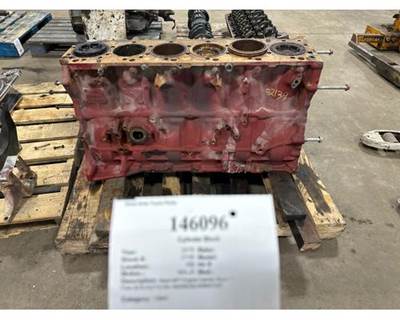Mack 1002130 Engine Block / Cylinder Block